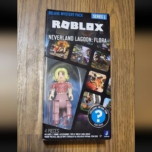 Roblox Series 1 Neverland Lagoon: Flora Deluxe Mystery Pack Brand New